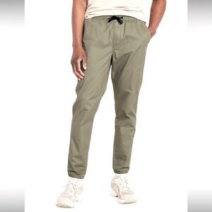 NWT! Young Men’s Built-In Flex Green Khaki Jogger Pant Size Large